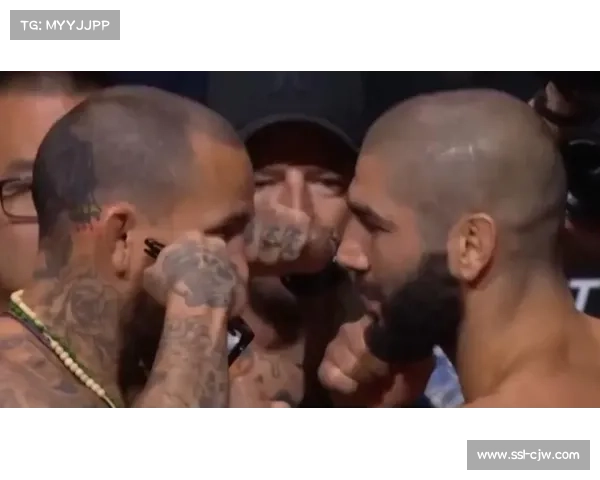 艾曼扎哈比分歧判定险胜维拉赛后挑战奥马利引发广泛关注