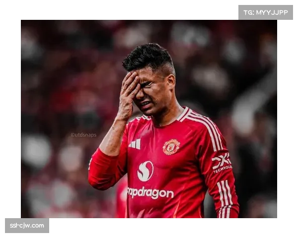 深度解析:战绩低迷与赞助锐减,曼联的商业版图正面临严峻考验 深度解析:战绩低迷与赞助锐减,曼联的商业版图正面临严峻考验